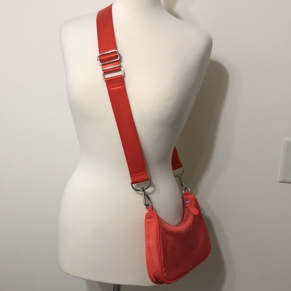 Urban Outfitters Coral Mini Shoulder or Crossbody Bag with Interchangeable Strap - Picture 3 of 6